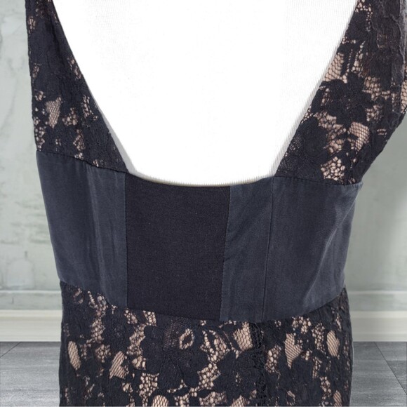 BCBGMaxazria Serafina Lace Overlay Formal Dress Size 12 Black Front Split Plunge - Picture 10 of 16